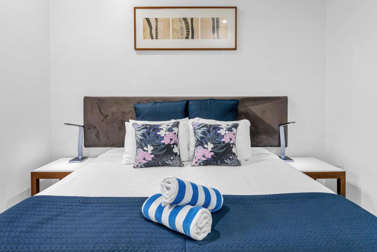 Elysium Private Apartments Triton By The Sea Palm Cove Eksteriør bilde