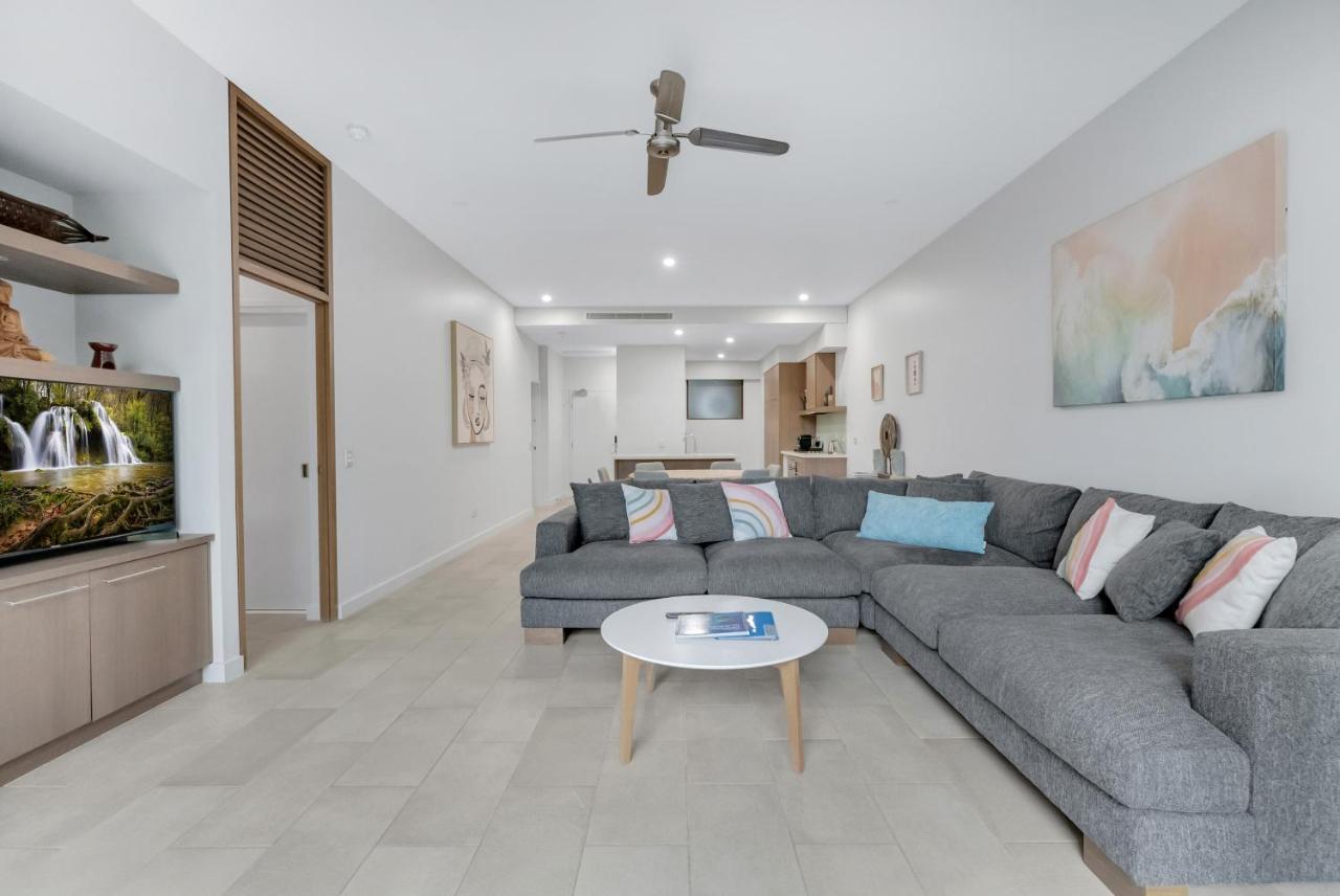 Elysium Private Apartments Triton By The Sea Palm Cove Eksteriør bilde
