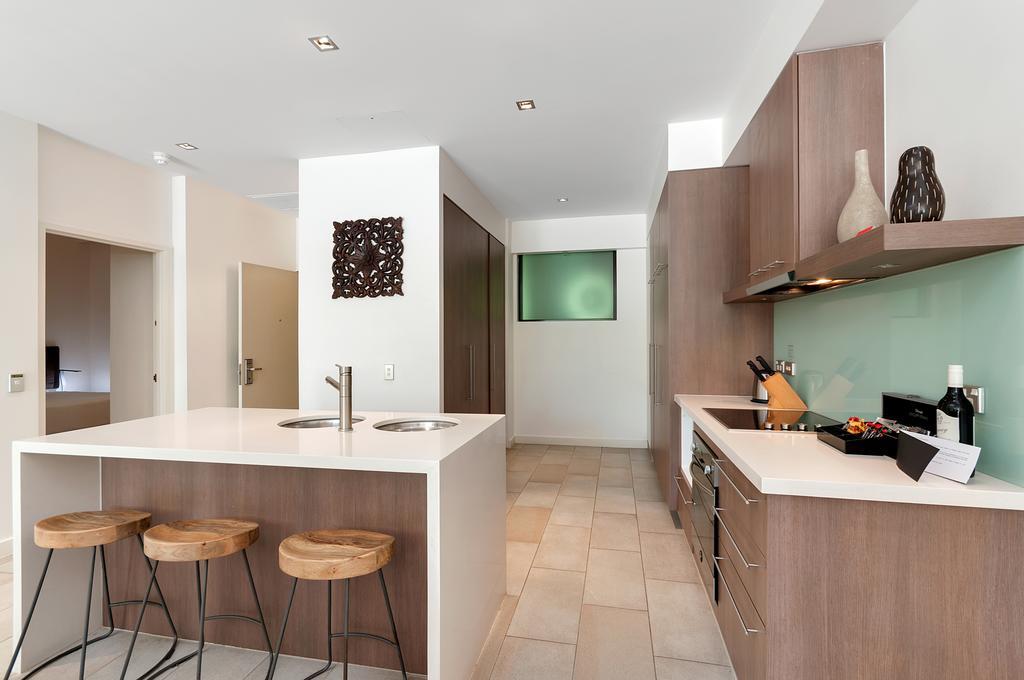Elysium Private Apartments Triton By The Sea Palm Cove Eksteriør bilde